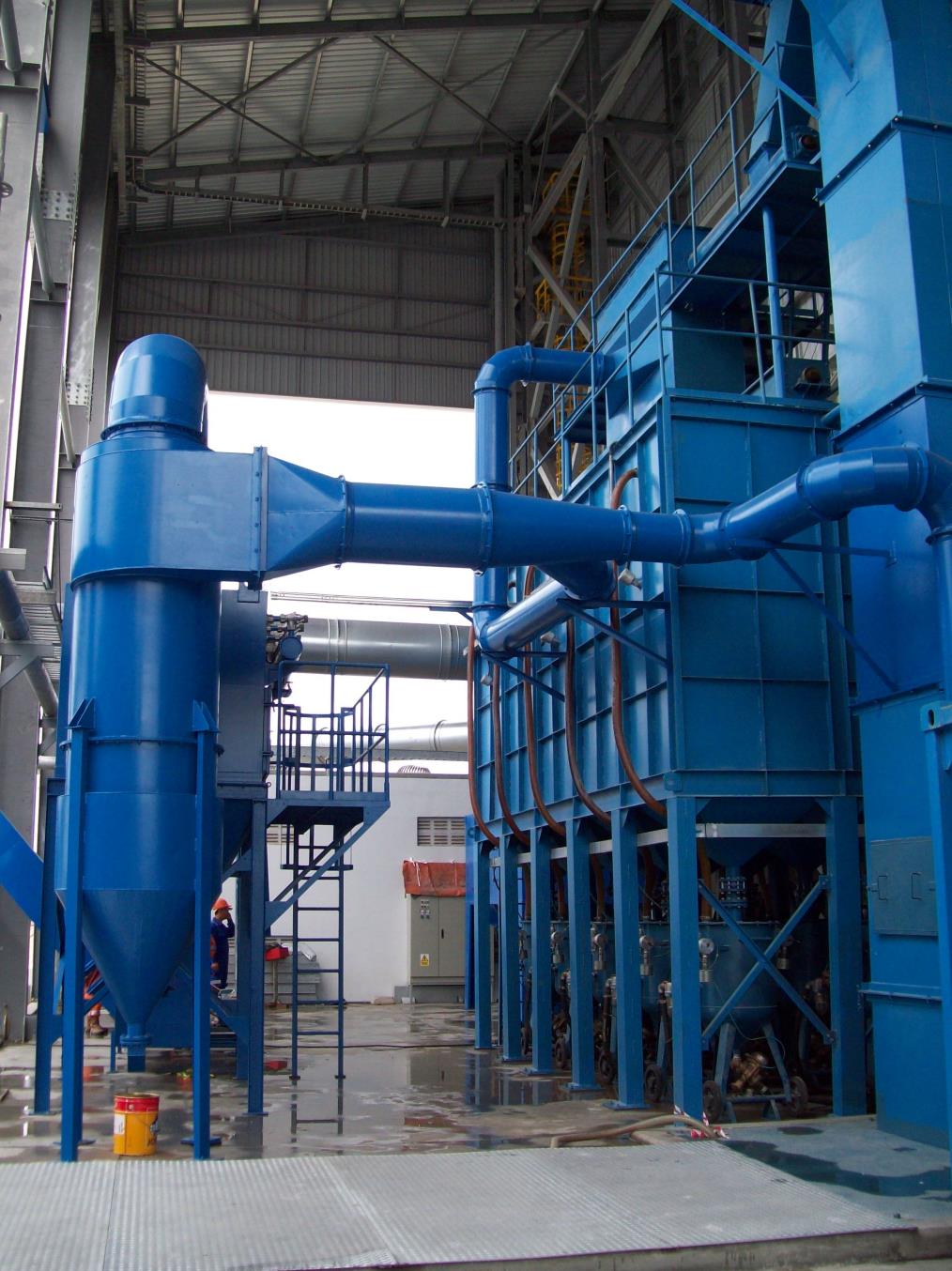 江蘇拋丸機除銹設備 拋丸機的保養原則:“三分用,七分養”